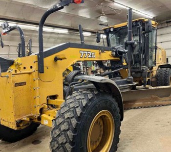 2018 John Deere 772G