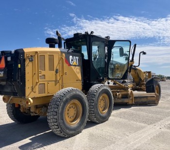 2013 Caterpillar 12M2
