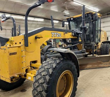 2018 John Deere 772G